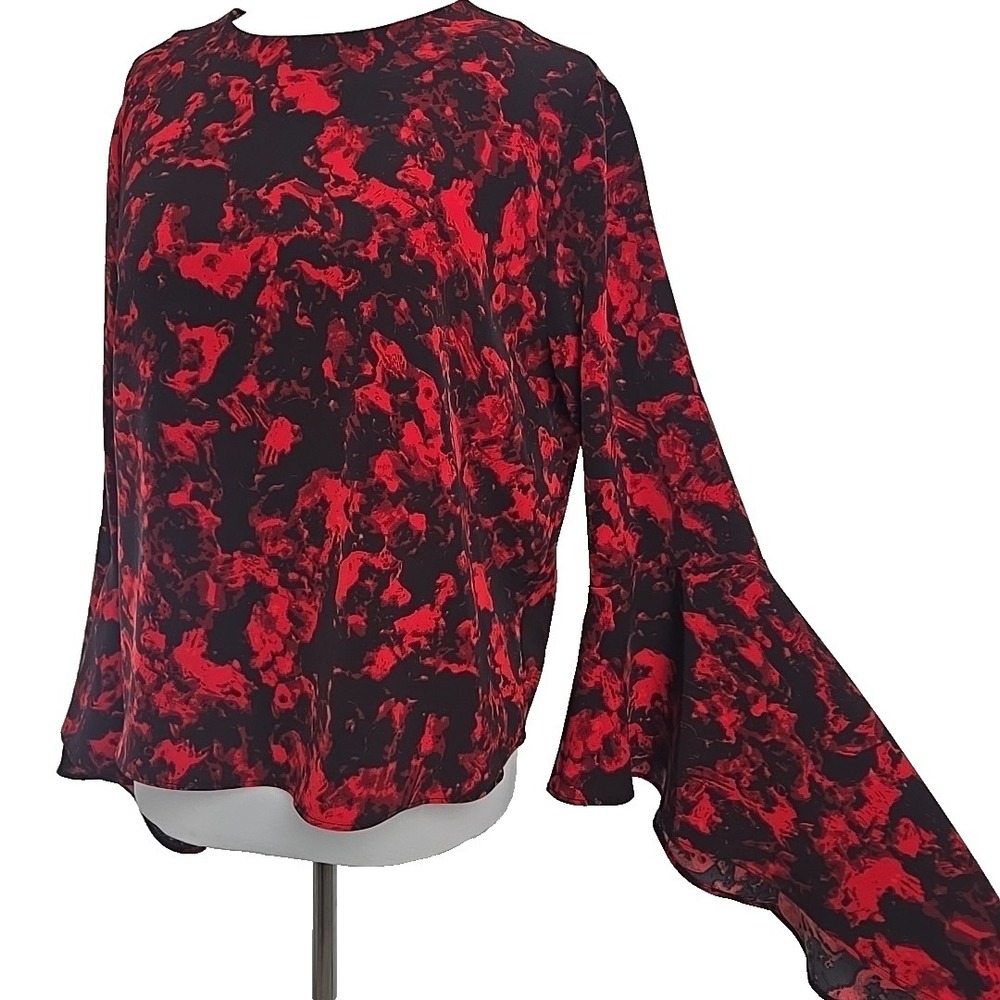 Carmen Marc Valvo Black & Red Floral Long Bell Sleeve Blouse Top Size XS - Picture 2 of 7